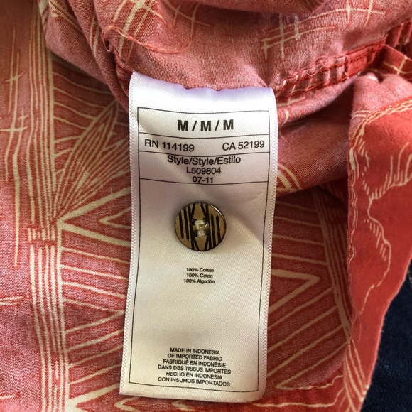 QuikSilver Men’s Button Up Shirt - Picture 7 of 8